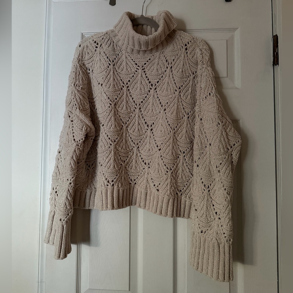 POL Textured Chenille Cream Turtleneck Sweater